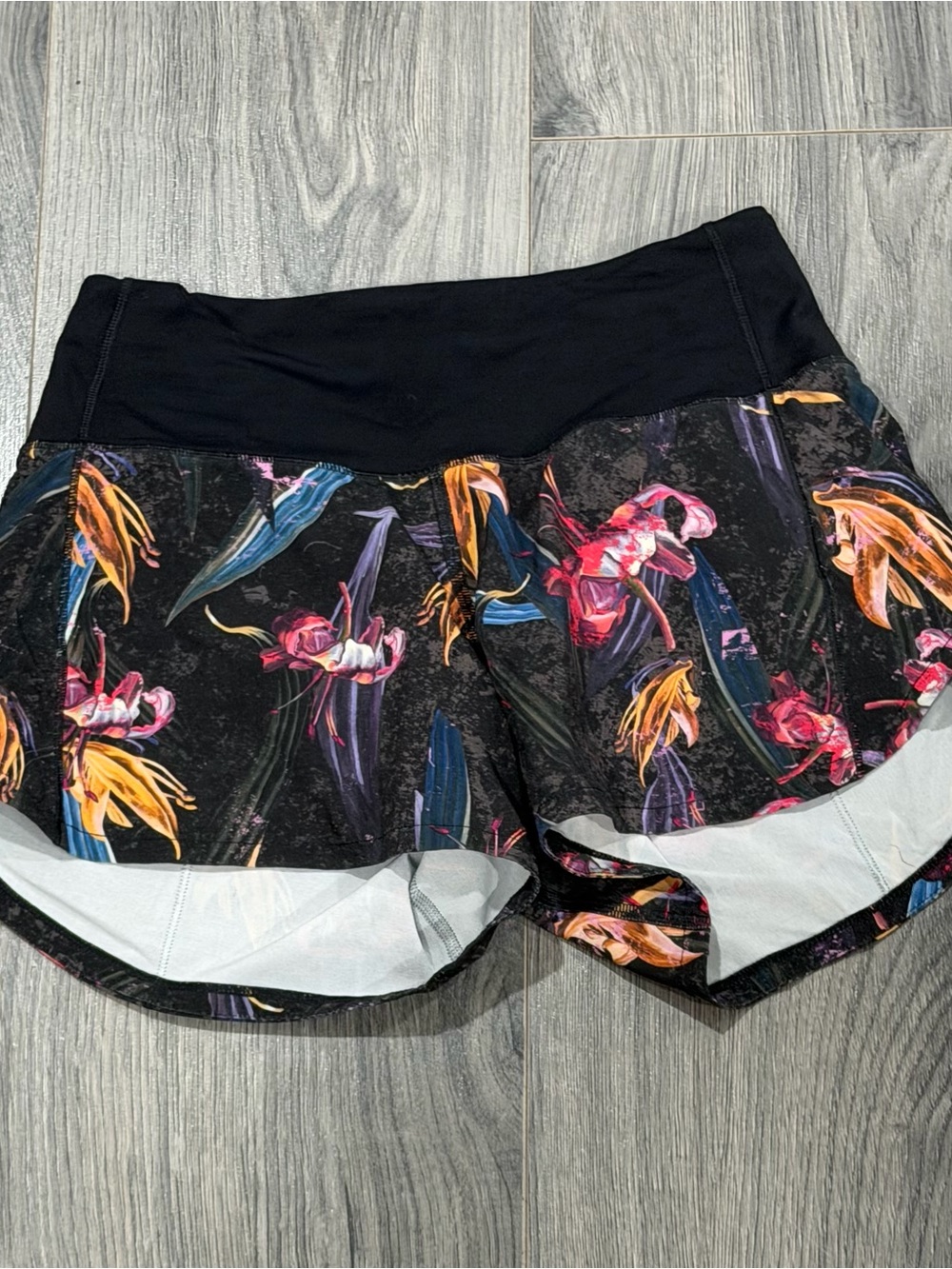 lululemon athletica Floral-Print Athletic Shorts with Black Waistband